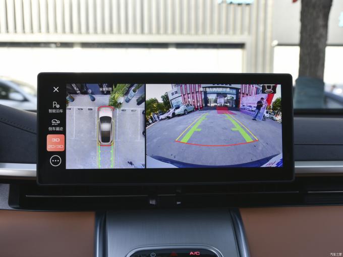 2024 Ora Cat EV Voiture Grand Cat éclairage Cat Nuit sombre Version 555km 204HP 7